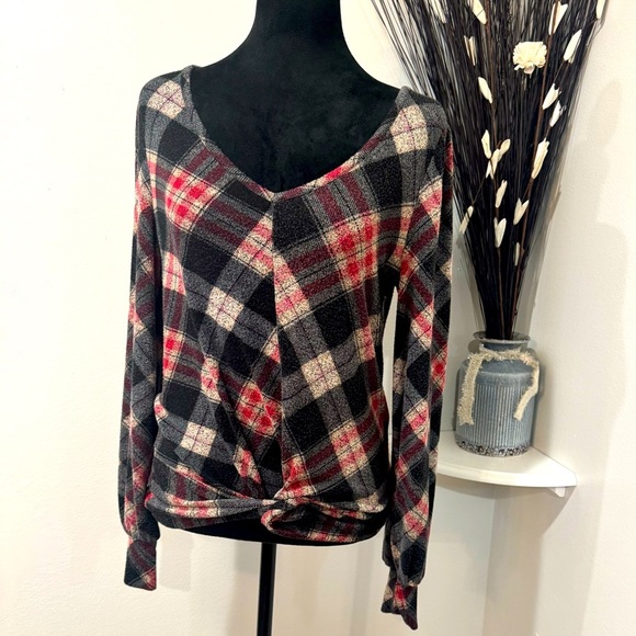 Maurice’s 24/7 Plaid Twist Front Soft Knit Top – Size XS - Picture 1 of 10